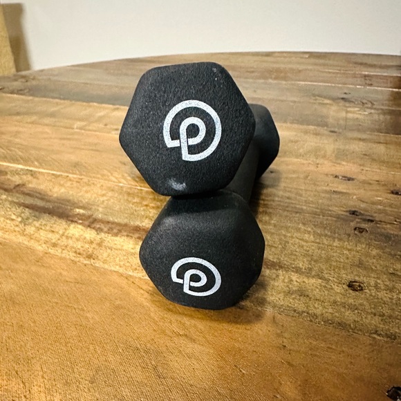 Set of 2lb dumbbells - Picture 2 of 3